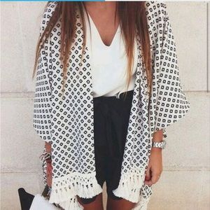 🆕 Black & White Geometric Print Kimono / Cardigan - S 🖤🤍🖤